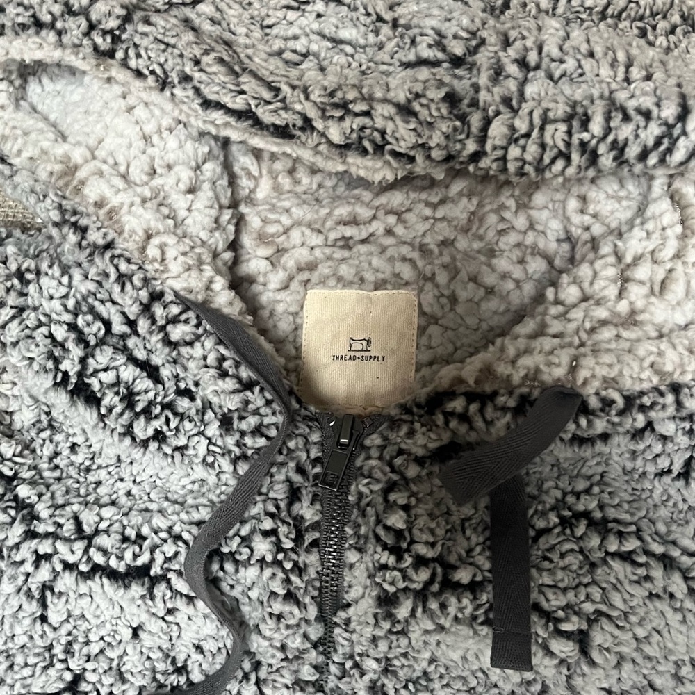 Thread & Supply Sherpa Jacket - Picture 4 of 7